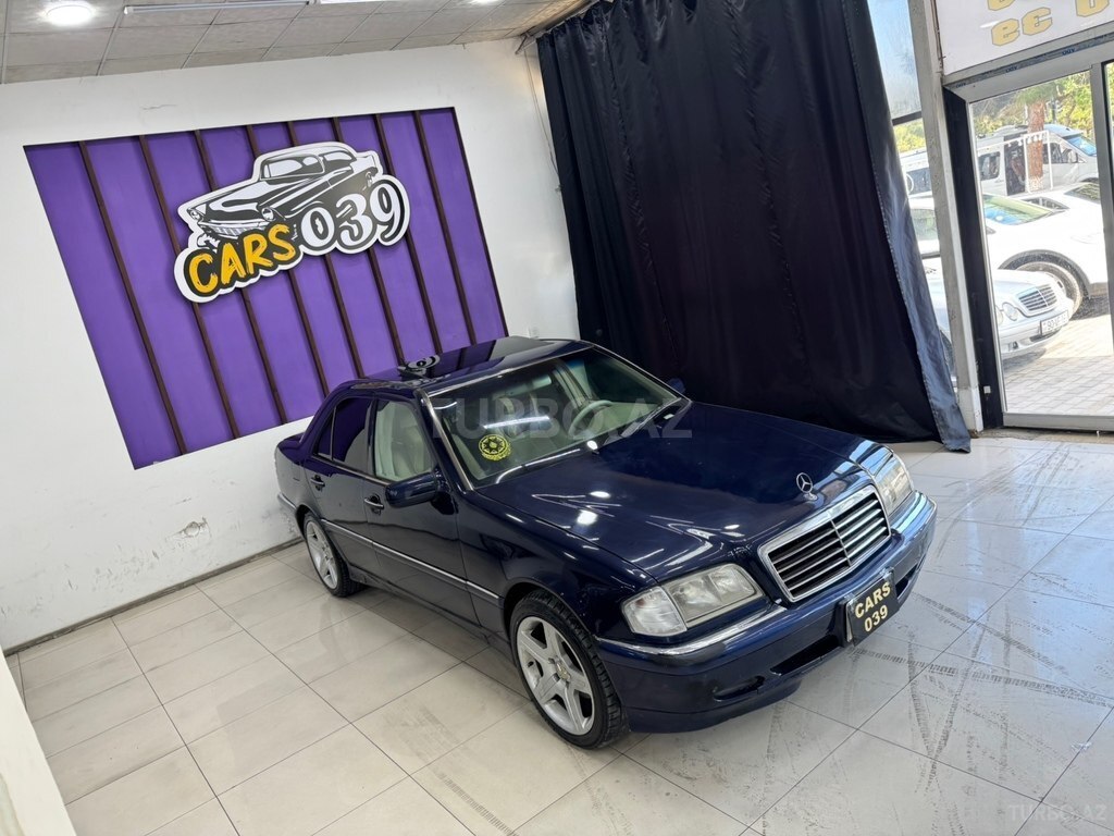 Mercedes C 230