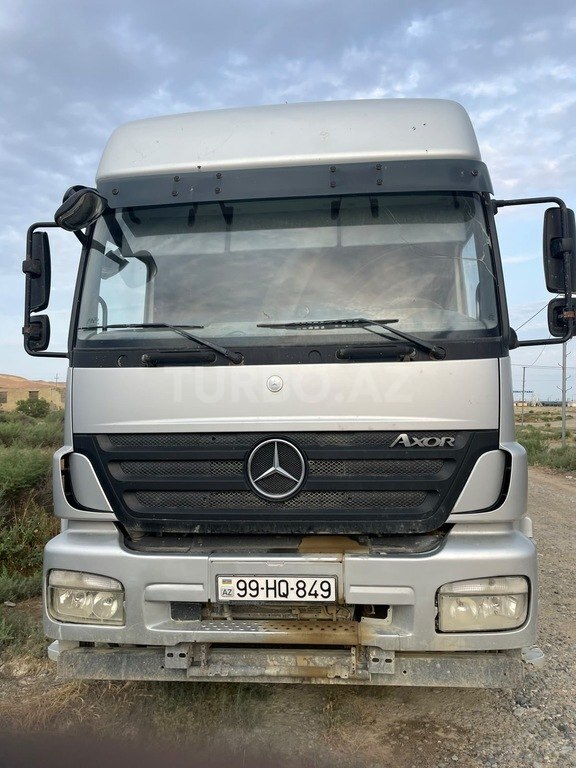 Mercedes Axor 1833
