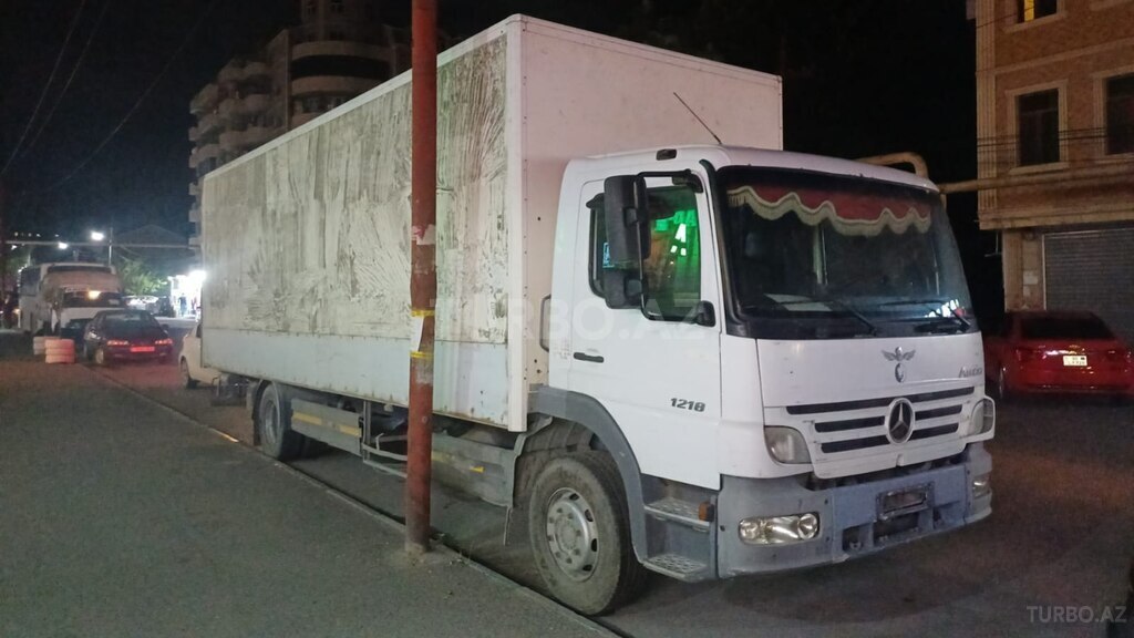 Mercedes Atego 1218