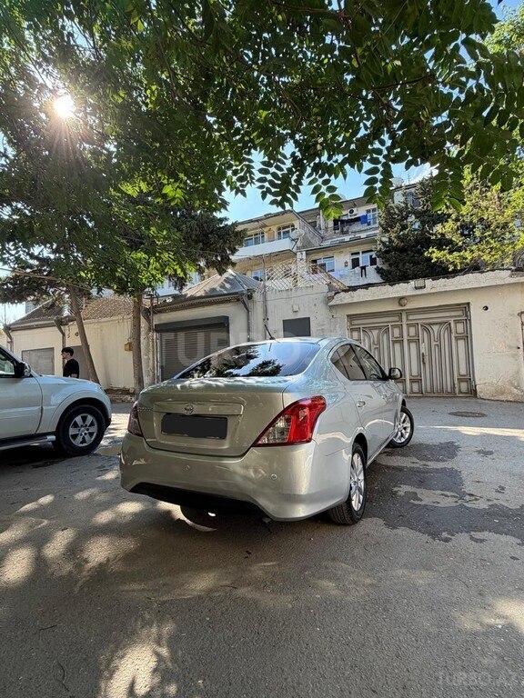 Nissan Sunny