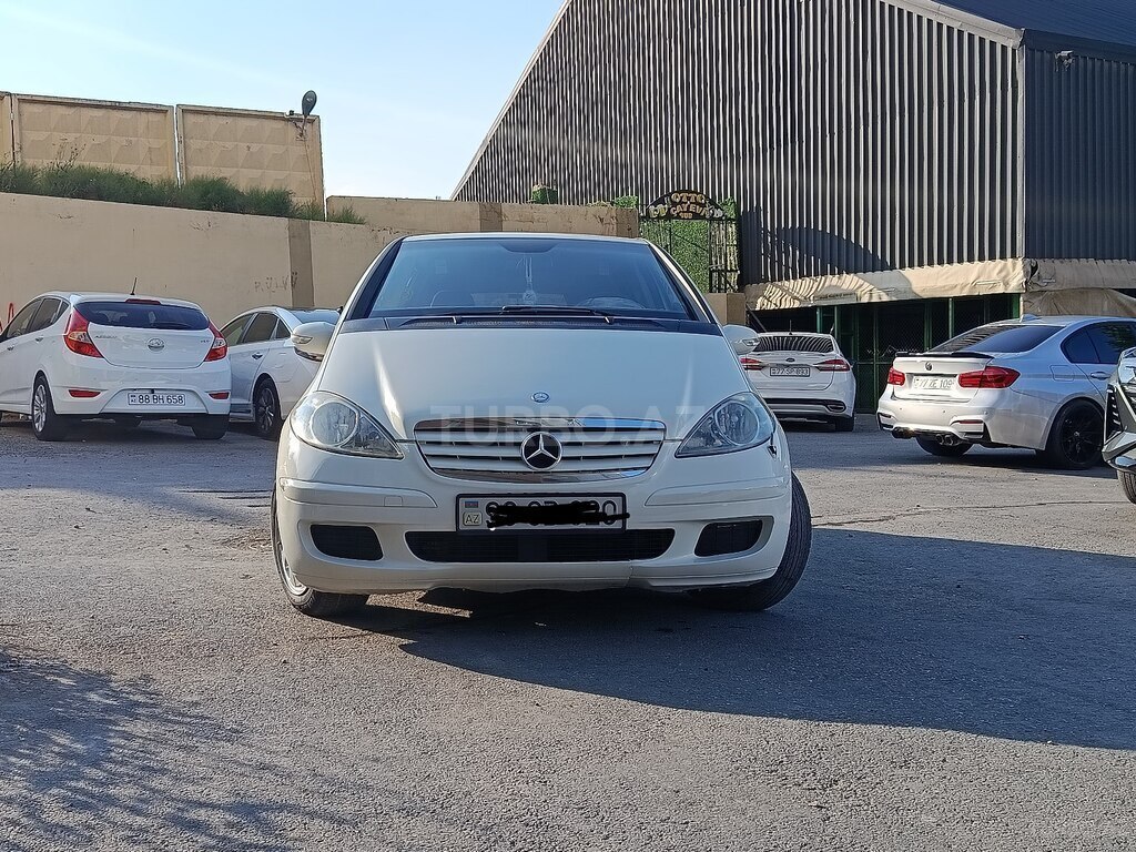 Mercedes A 170