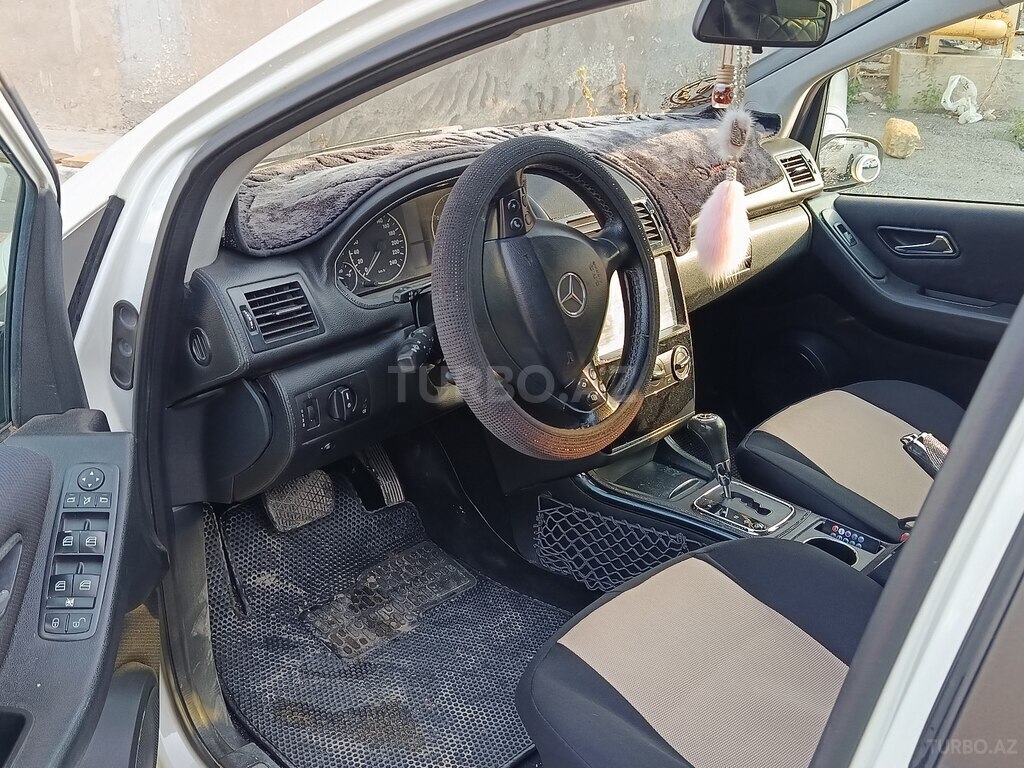 Mercedes A 170