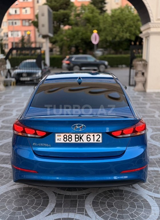 Hyundai Elantra
