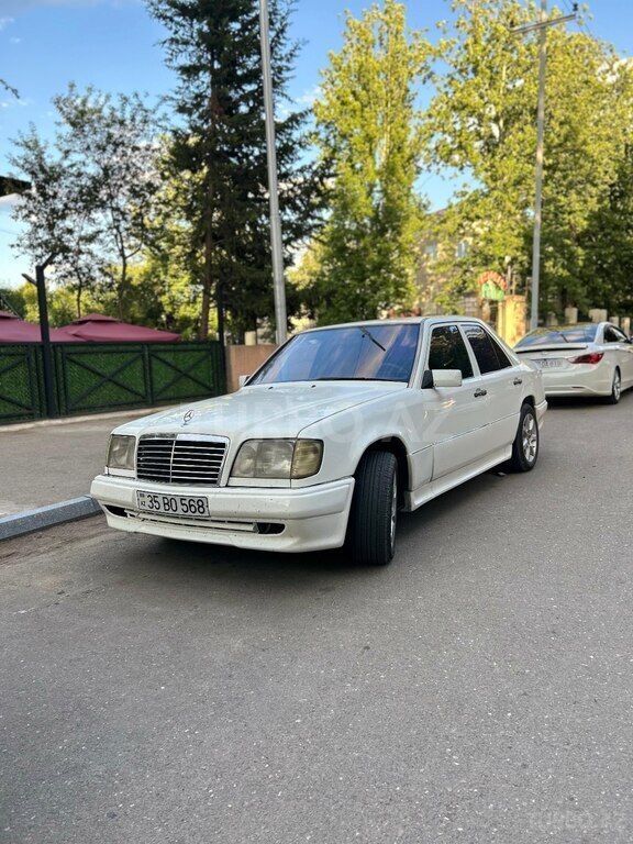 Mercedes 200 D