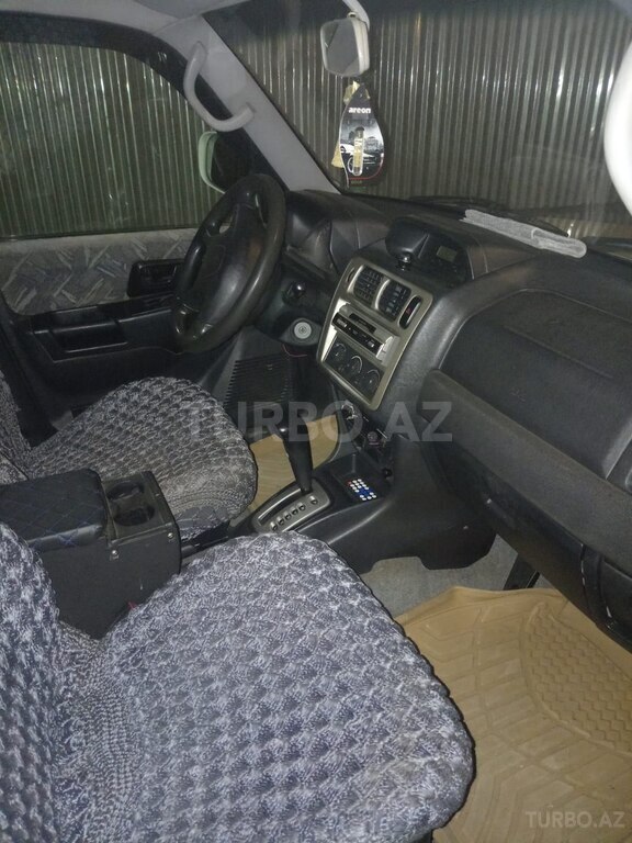 Mitsubishi Pajero io