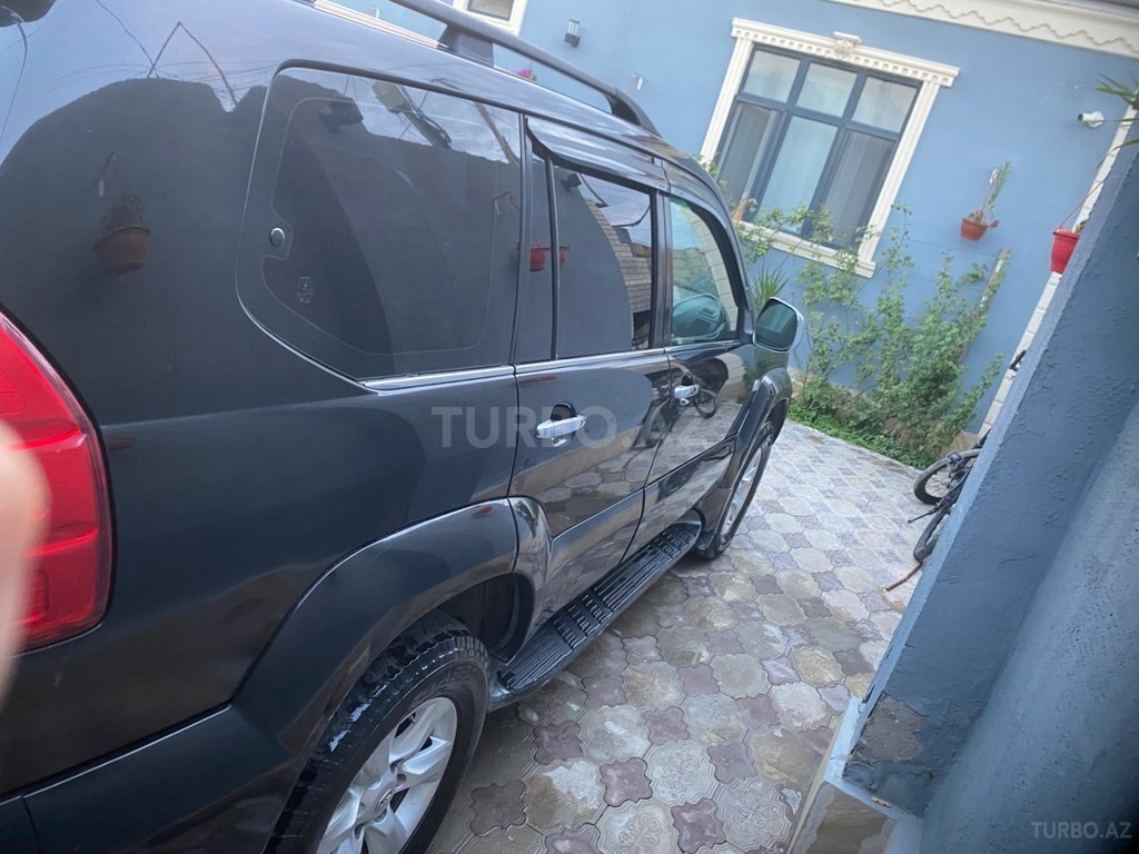Toyota Land Cruiser Prado