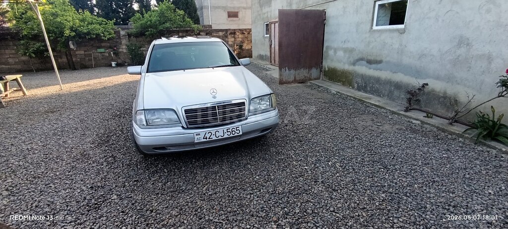 Mercedes C 220