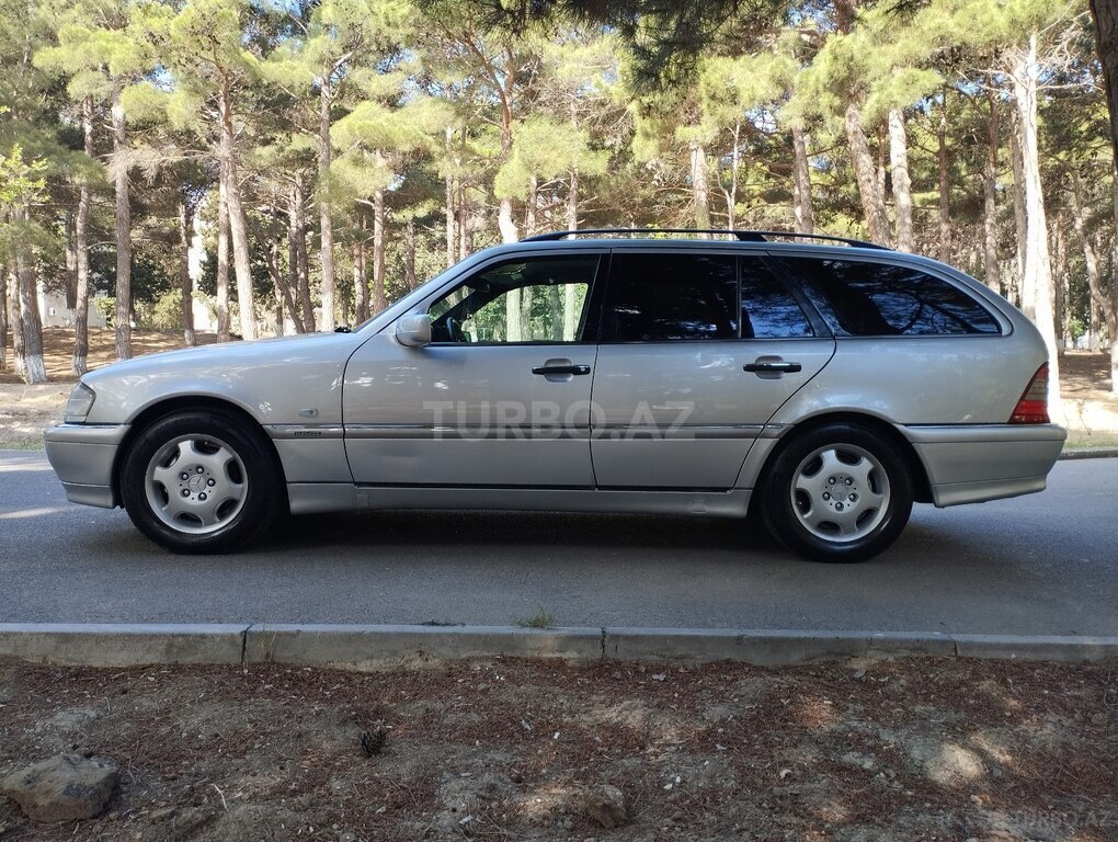 Mercedes C 180