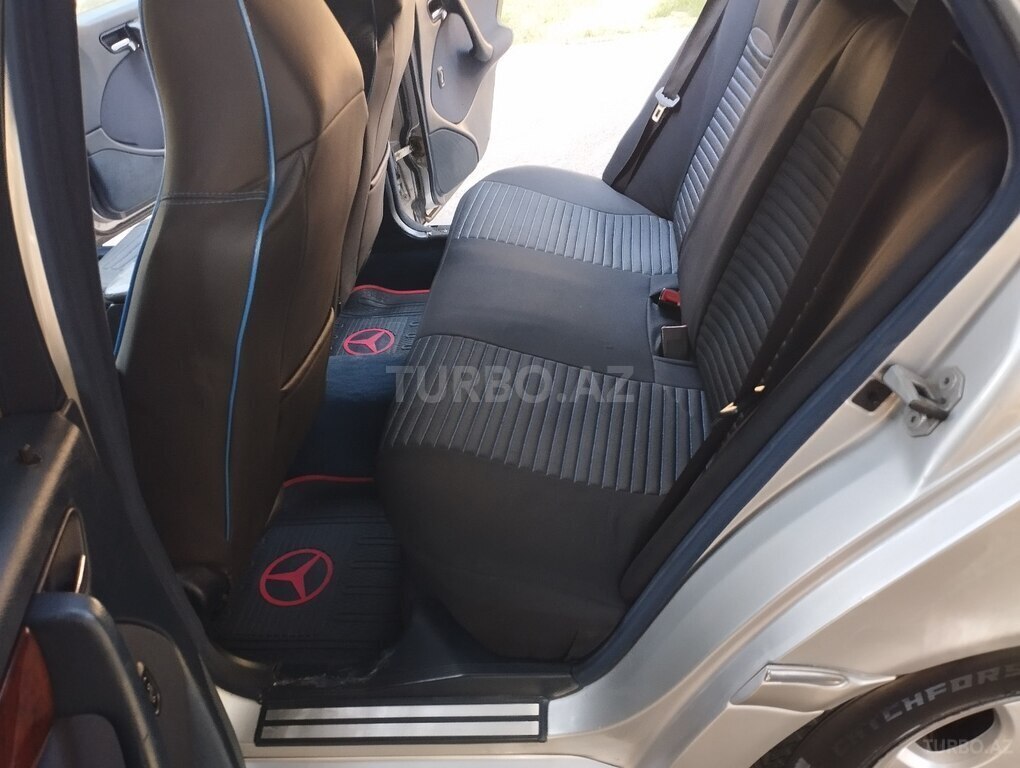 Mercedes C 180