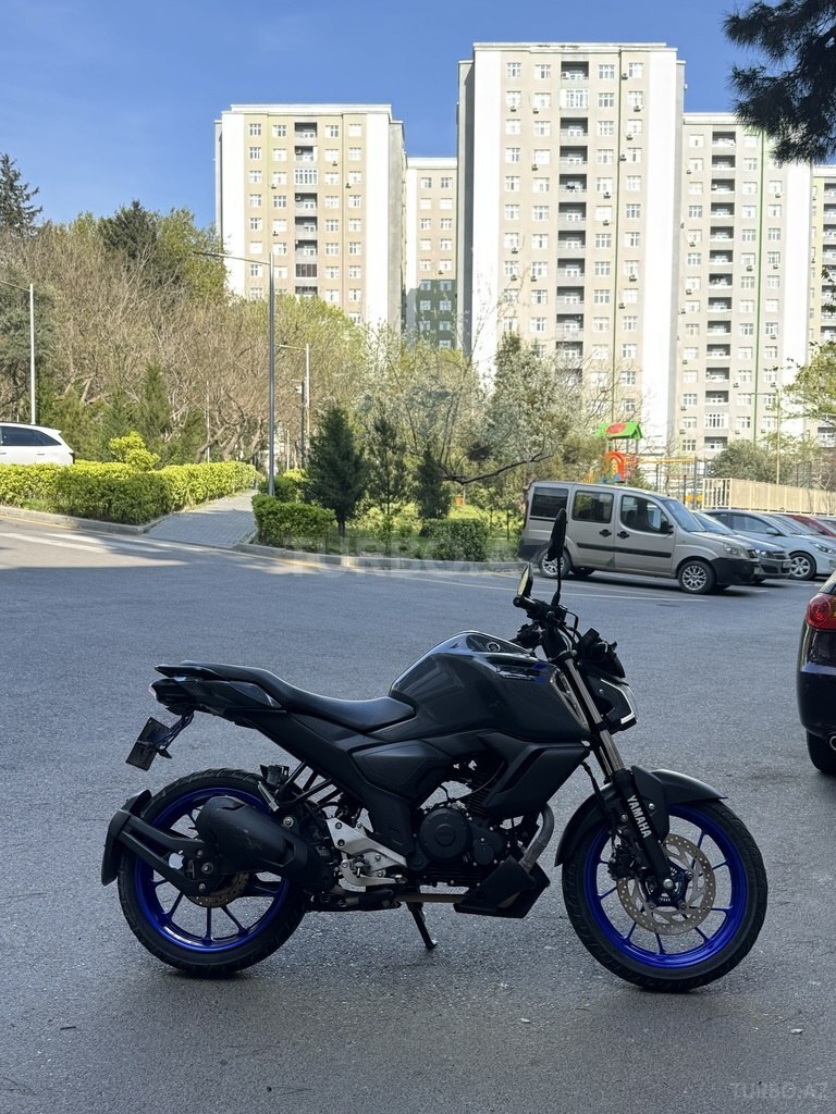Yamaha FZ-S FI Deluxe