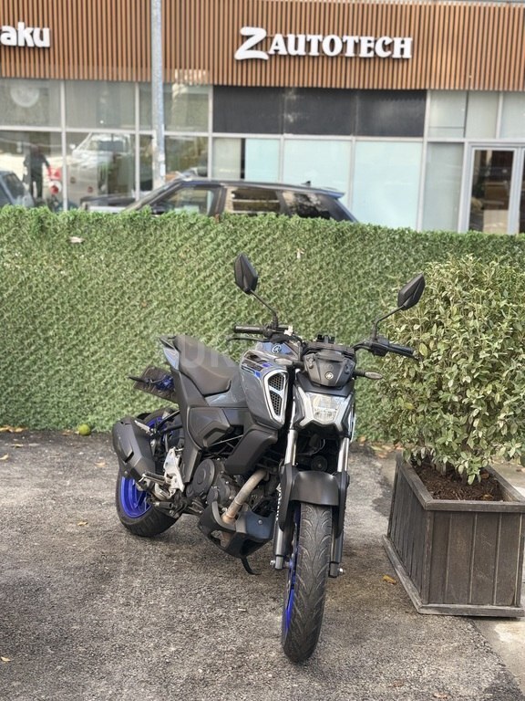 Yamaha FZ-S FI Deluxe