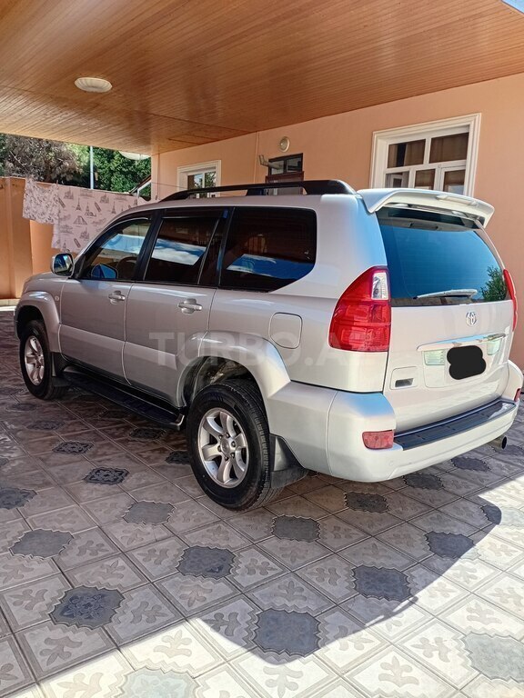 Toyota Land Cruiser Prado