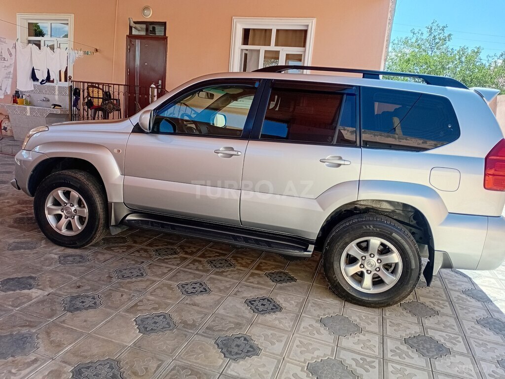 Toyota Land Cruiser Prado