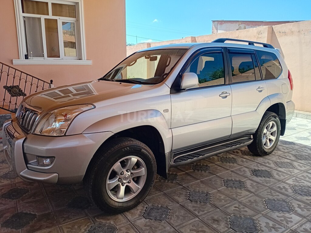 Toyota Land Cruiser Prado