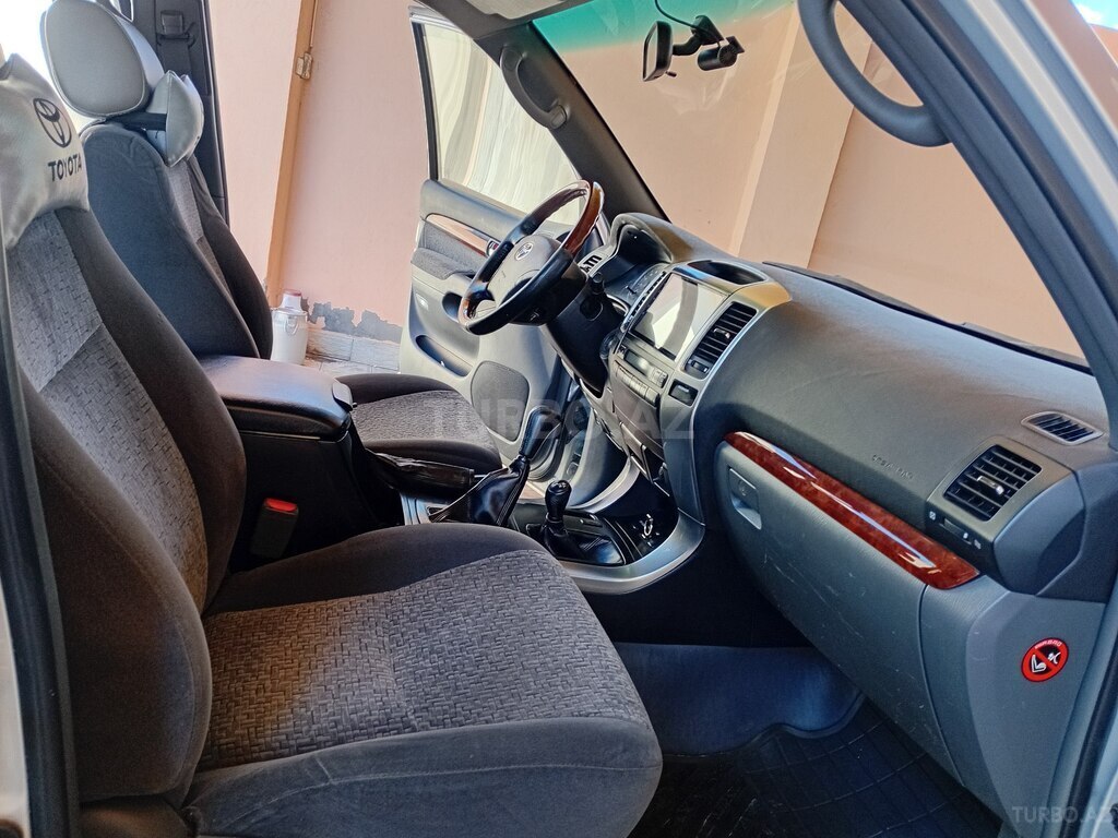 Toyota Land Cruiser Prado