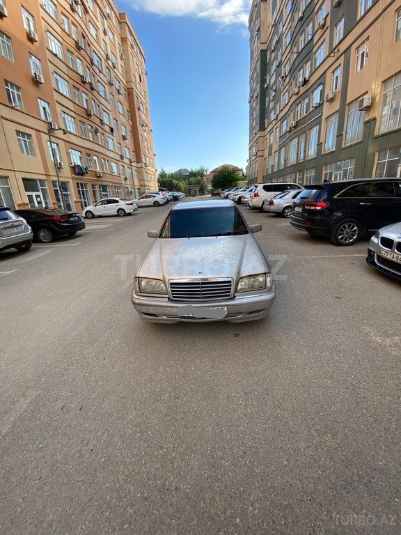 Mercedes C 220