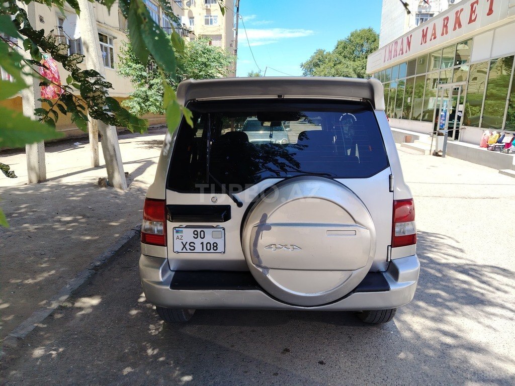 Mitsubishi Pajero io
