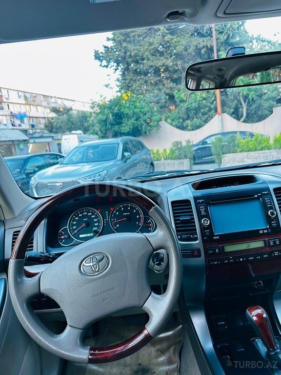Toyota Land Cruiser Prado