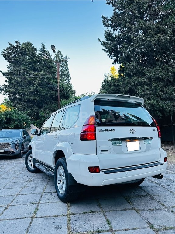 Toyota Land Cruiser Prado