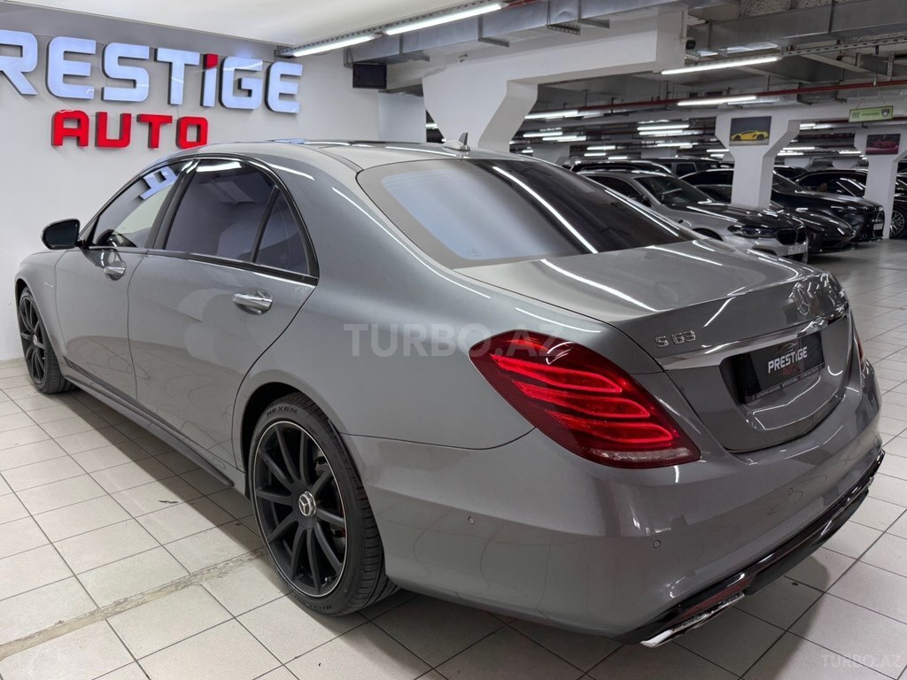 Mercedes S 63 AMG 4MATIC