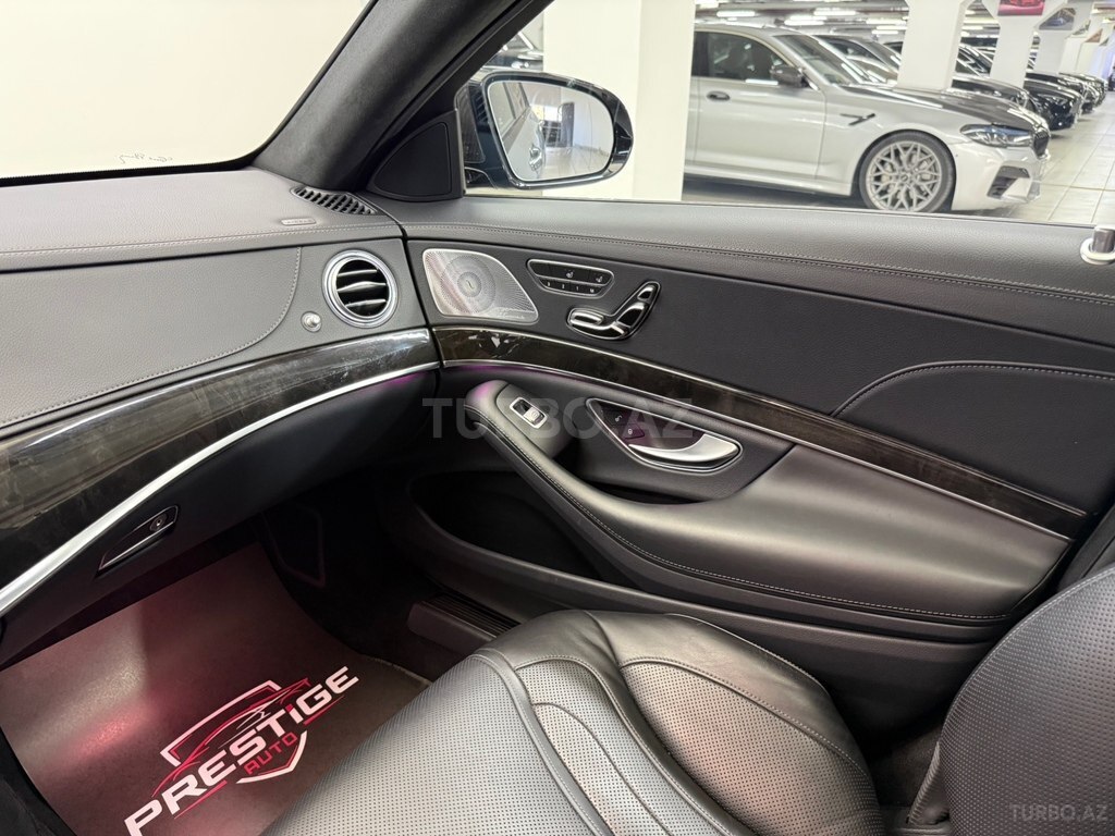 Mercedes S 63 AMG 4MATIC