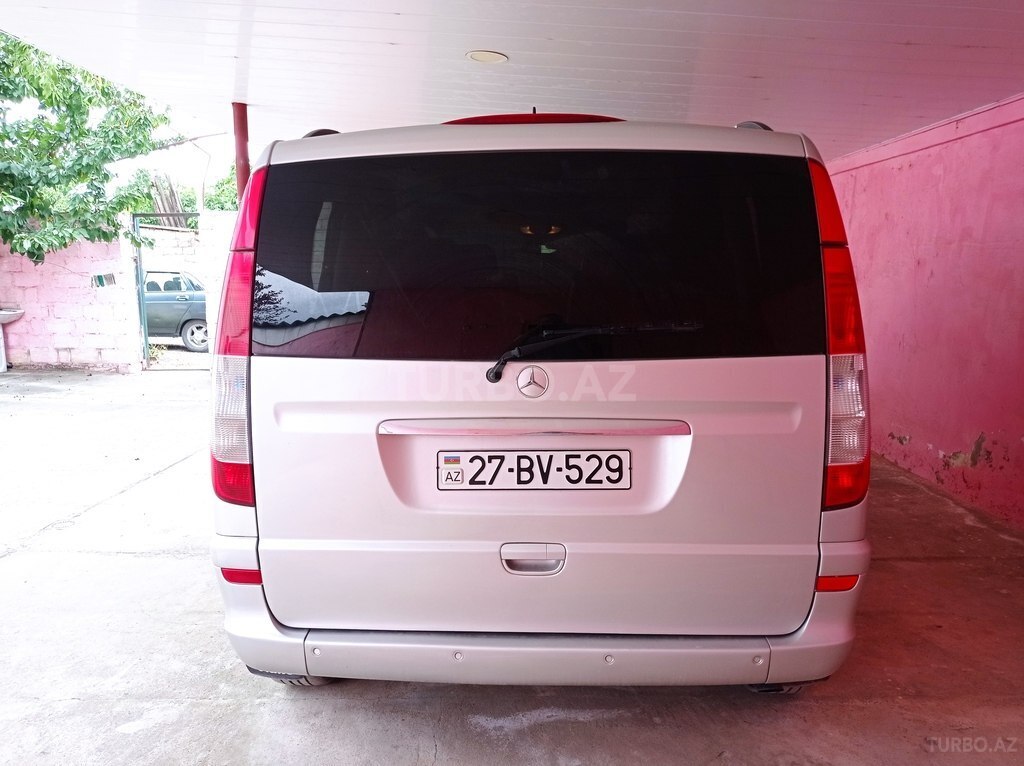 Mercedes Viano
