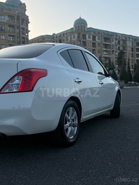 Nissan Sunny