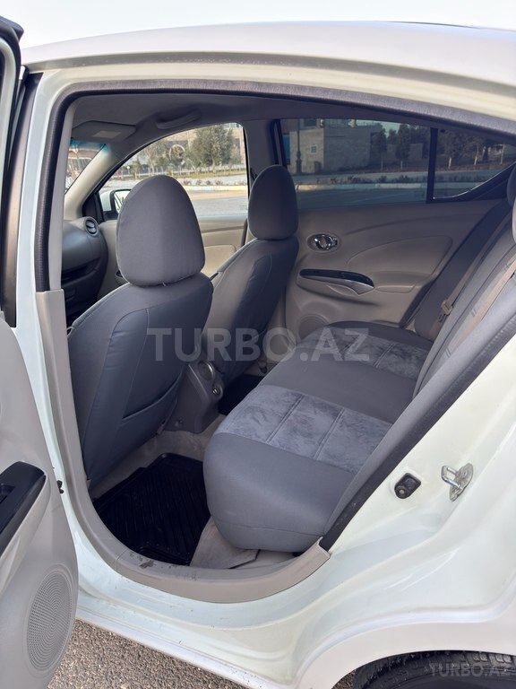 Nissan Sunny