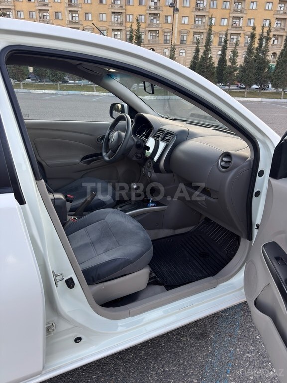 Nissan Sunny