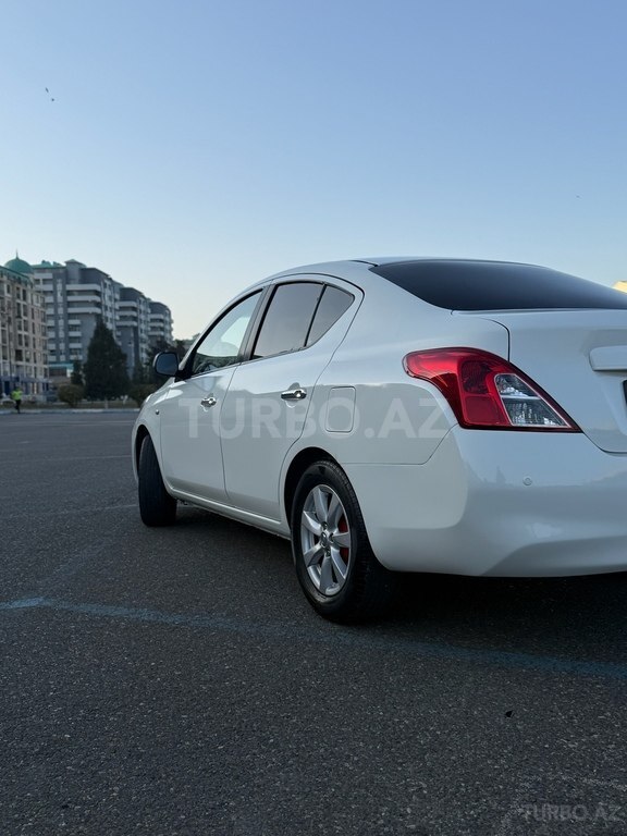 Nissan Sunny
