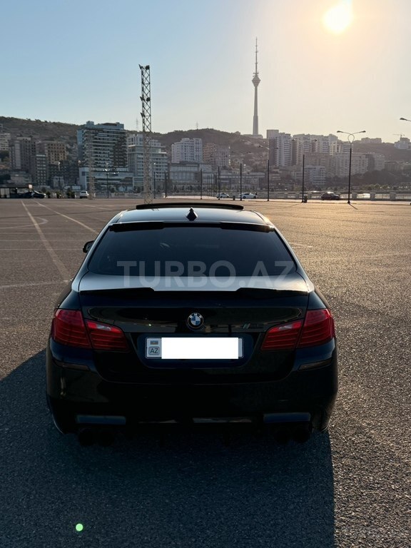 BMW 528