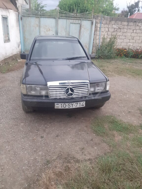 Mercedes 190