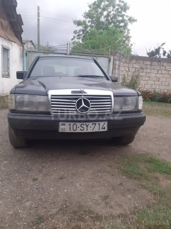 Mercedes 190
