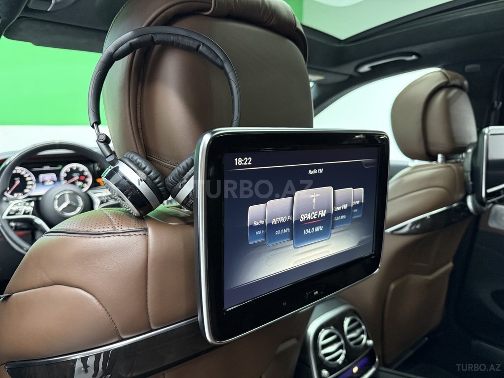 Mercedes S 550