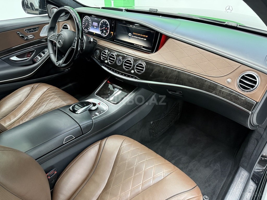 Mercedes S 550