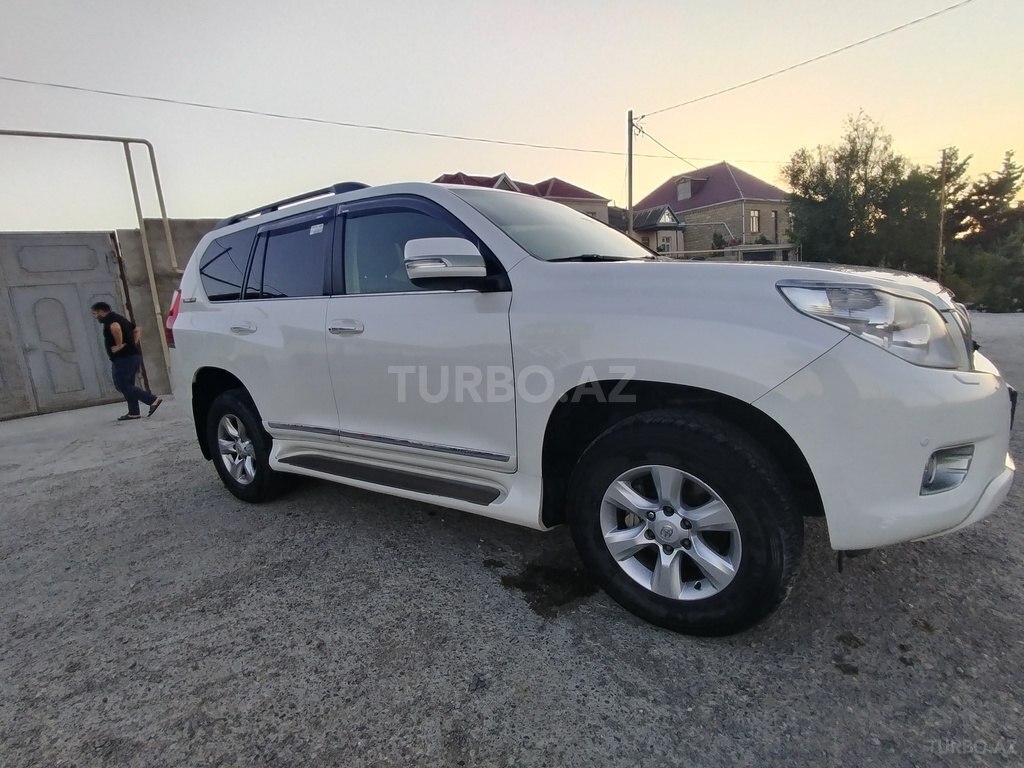 Toyota Land Cruiser Prado