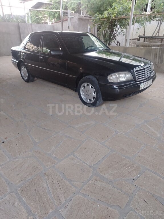 Mercedes C 180