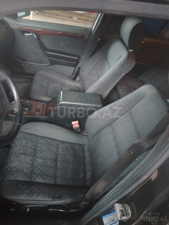 Mercedes C 180