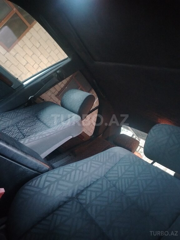 Mercedes C 180