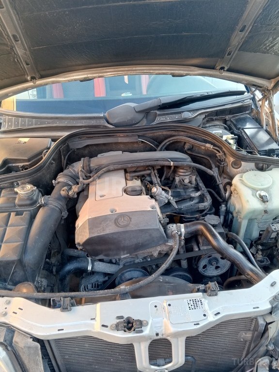 Mercedes C 180