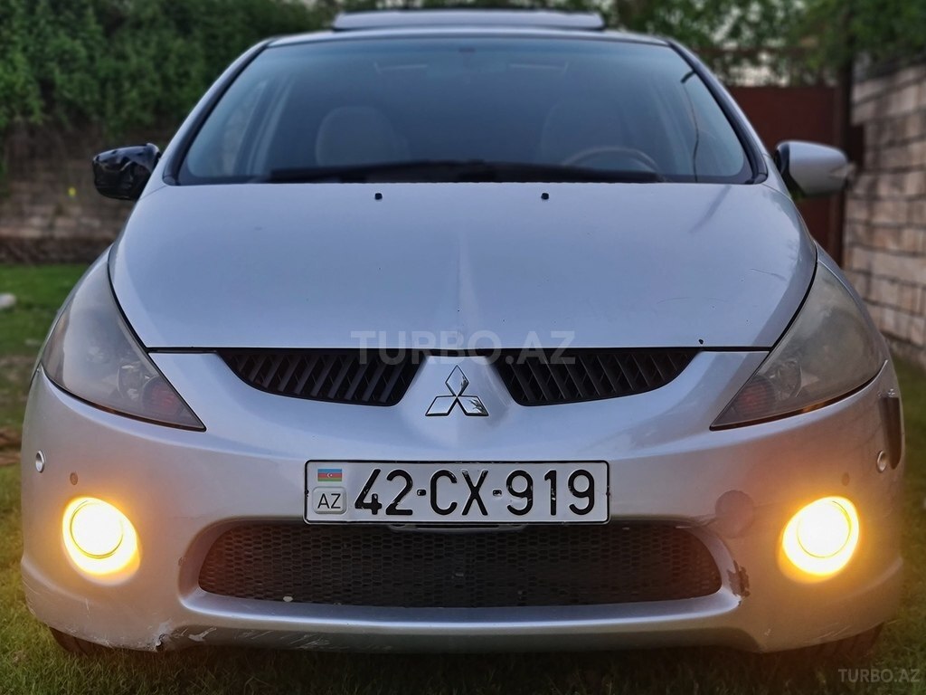 Mitsubishi Grandis