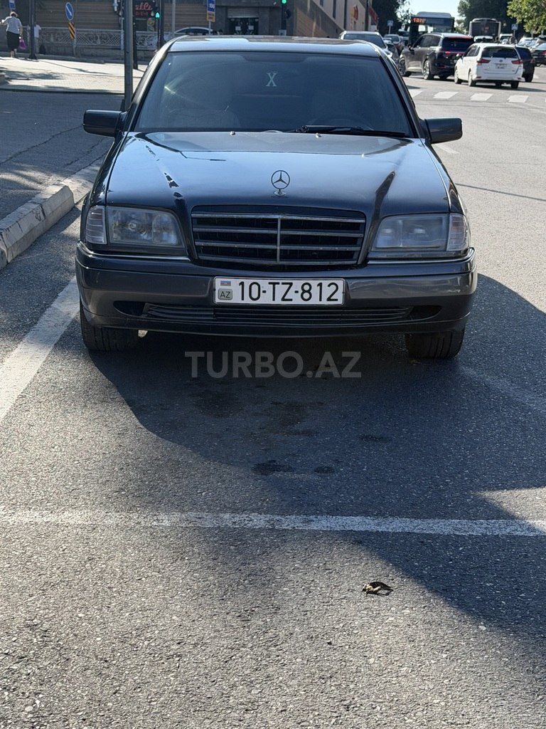 Mercedes C 200