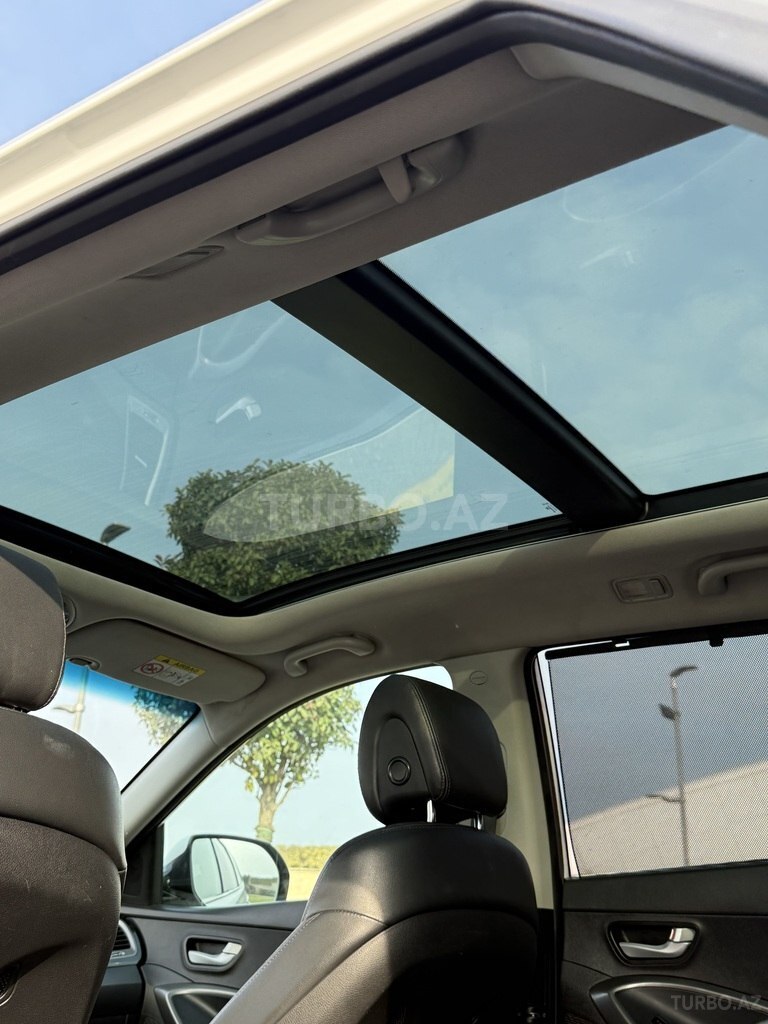 Hyundai Grand Santa Fe