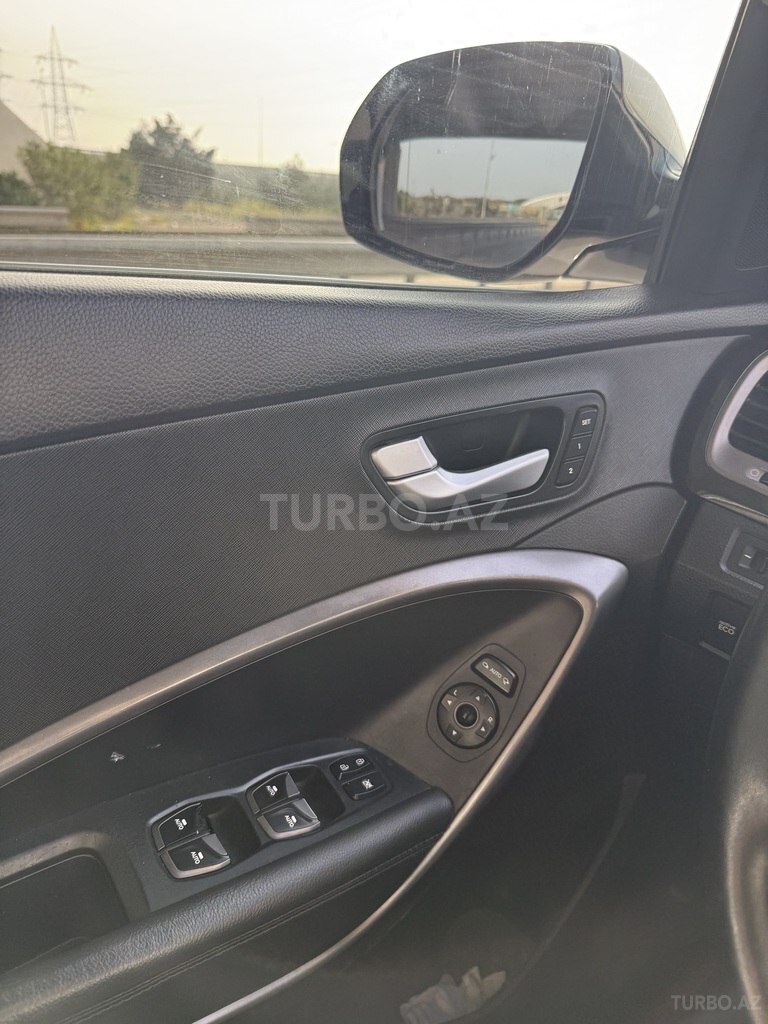 Hyundai Grand Santa Fe