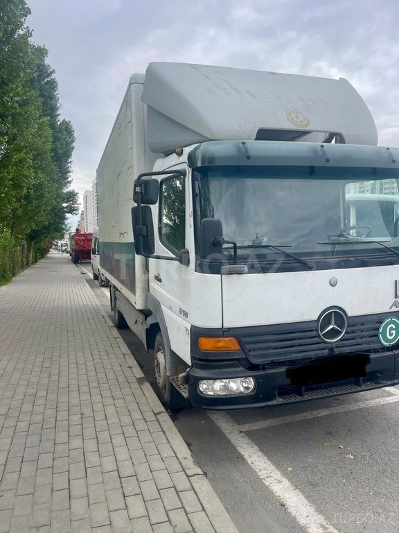 Mercedes Atego 815