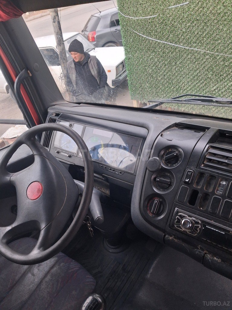 Mercedes Atego 1828