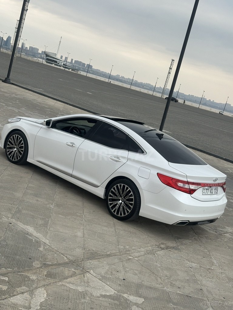 Hyundai Grandeur