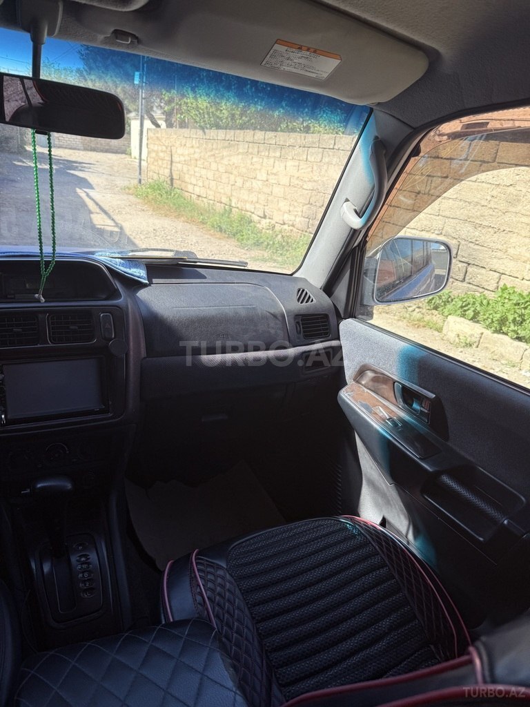 Mitsubishi Pajero io