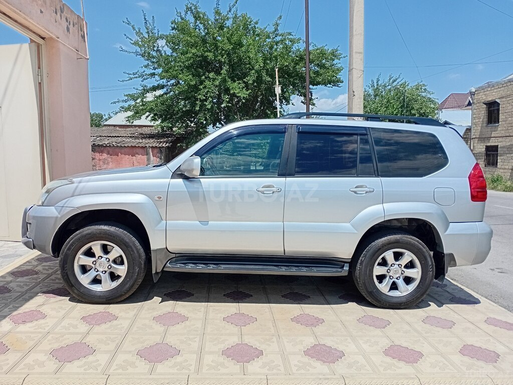 Toyota Land Cruiser Prado