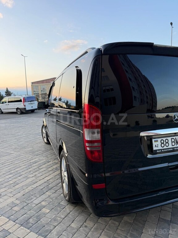 Mercedes Viano